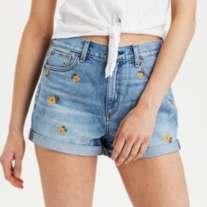 American Eagle Jean Shorts Floral Embroidered Mom Shorts Blue 0